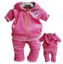 Load image into Gallery viewer, Anlencool Promotion Free Shipping Pose Infants Valley Girls&#39; Suits High Quality Velvet Hooded Buck Models Baby Clothing Girl